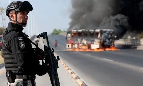 Мексика розгортає тисячі солдатів після заворушень через смерть лідера одного з найвпливовіших картелів