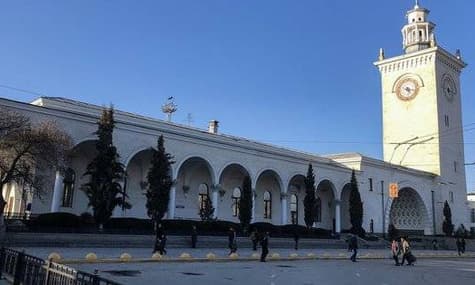 Путевка в аннексированный Крым и присяга под музыку из «Звездных войн». 5 событий этой недели, которые нас удивили