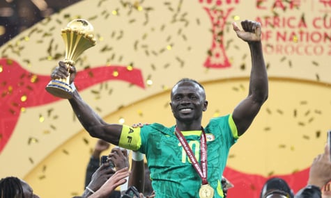 У збірної Сенегалу забрали перемогу в Кубку Африки, бо вона самовільно пішла з поля, протестуючи проти пенальті, яке потім відбили