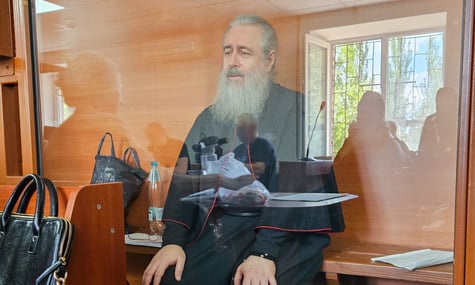 Митрополита УПЦ МП Арсенія випустили під заставу й одразу затримали на виході із СІЗО — Святогірська лавра