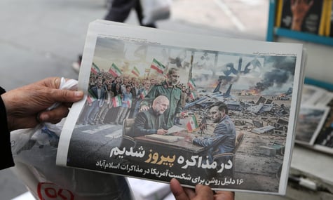 «Це базар». Посередники між США та Іраном вважають, що сторони лише торгуються. Але танкери поспішають покинути Ормузьку протоку