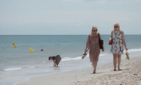 Організовують «вечірки для російськомовних». Суспільний мовник Франції покаже документалку про дружбу «аполітичних» українки та росіянки