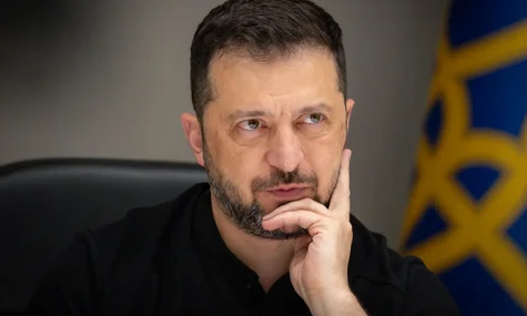 Зеленський зустрівся зі «Слугою народу»: говорили про ВПО, гарантії безпеки та «важкі рішення»