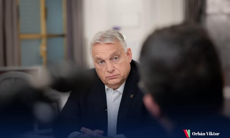 Туск публічно спитав Орбана, на чиєму він боці у війні росії проти України. Той відповів