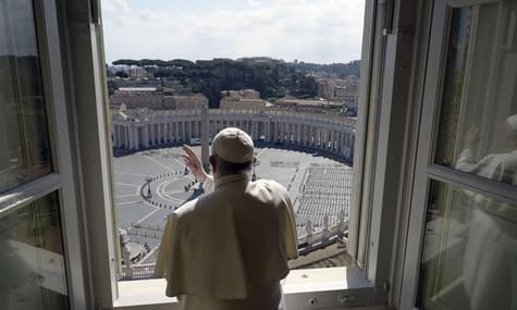 Хроніка коронавірусу: зміни до бюджету та католицький Великдень