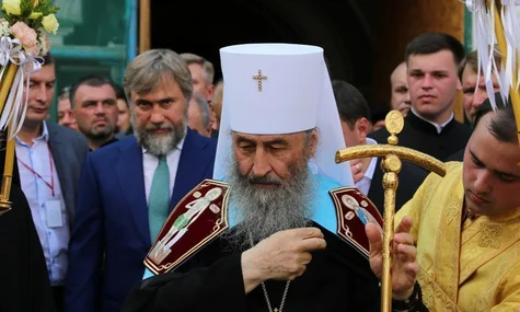 Родичі «азовців» закликають обміняти митрополита УПЦ МП Онуфрія на поранених унаслідок теракту в Оленівці