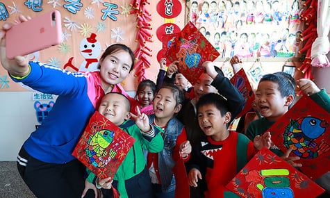 Китай уперше за 30 років оподатковував презервативи й протизаплідні, щоб стимулювати народжуваність