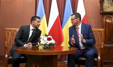 Зеленський запросив Польщу взяти участь у відновленні інфраструктури Донбасу
