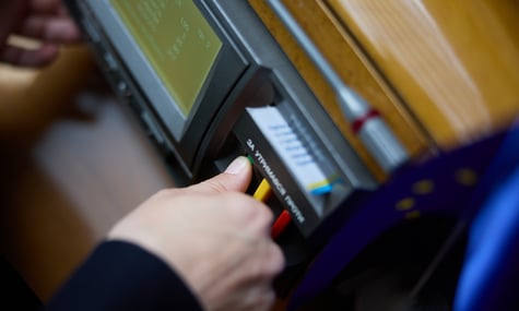 Рада підтримала встановлення відповідальності за порушення та обхід санкцій РНБО