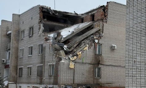 В Ленінградській області рф стався вибух у будівлі військової поліції. Медіа пишуть про померлих