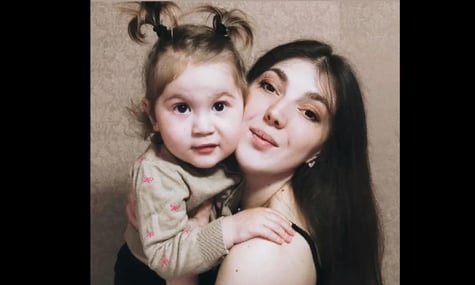 Войска рф убили двухлетнюю девочку и ее маму во время обстрела Киева — медиа