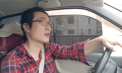 Китайця, який без дозволу приплив на човні у США після того, як таємно знімав концтабори уйгурів у Китаї, вирішили не депортувати