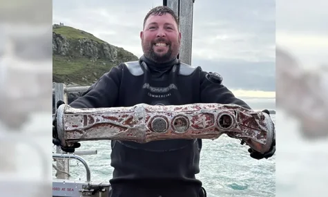 Британські дайвери, що збирають сміття в морі, знайшли російський пристрій стеження