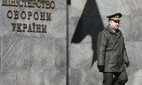 На складах боєприпасів потрібно мінімізувати людський фактор та створити підземні закриті сховища — міністр оборони