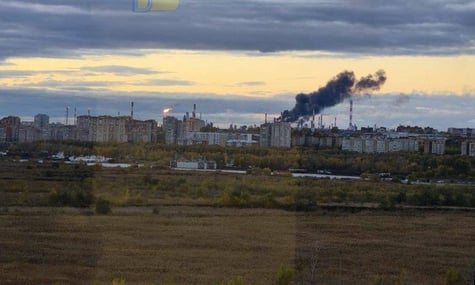 Найбільший НПЗ у росії знову атакували українські дрони (ДОПОВНЕНО)