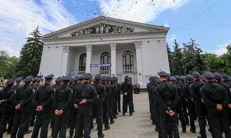 «Нині вже»:: Снять блокаду Донбасса, кто в рядах МВД, Папа Римский изменил «Отче наш»
