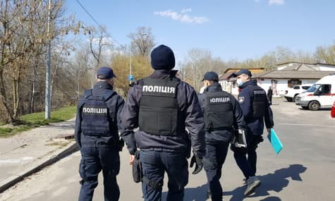 В первый день «усиленного» карантина полиция составила 192 протокола