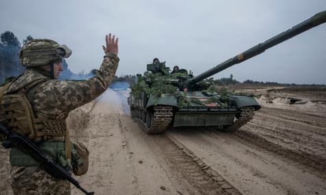 Продовження контрнаступу ЗСУ на Херсонщині та повітряний бій на Миколаївщині: головне за ніч 14 червня