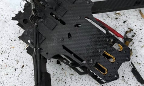 Ілюстративне фото. Дрон на оптоволокні, яким росія атакувала Харків, 25 лютого 2026 року