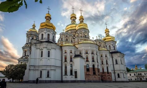 Хроніки коронавірусу: недільні служби у церквах