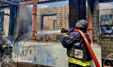 Пошкоджений будинок на Херсонщині Пошкоджений будинок на Херсонщині