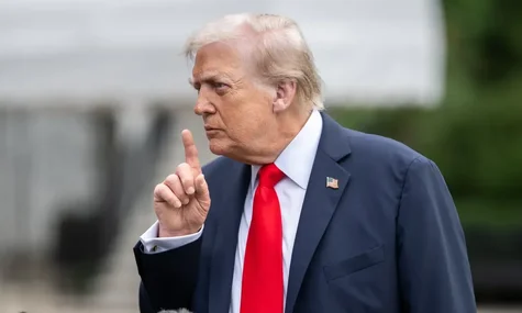 Трамп оголосив, що вводить нові мита на вантажівки