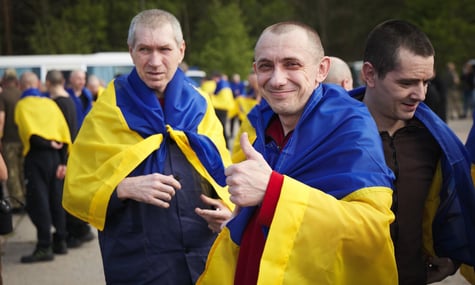 Перший етап великого обміну, прощання з Максимом Неліпою та новий очільник Молодого театру: головне за 23 травня