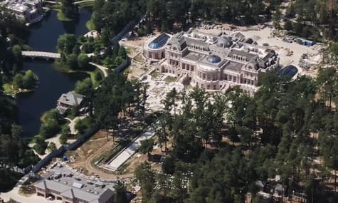 Ахметов строит под Киевом особняк площадью более 12 000 м² за деньги от «Роттердам+» — Bihus.info