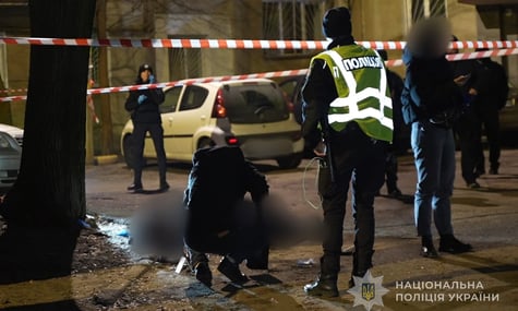 В Одесі посеред вулиці застрелили чоловіка: на місці працює поліція