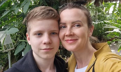 «Мы любили и будем любить маму до бесконечности»: сын погибшей в Днепре женщины написал ей последнее письмо