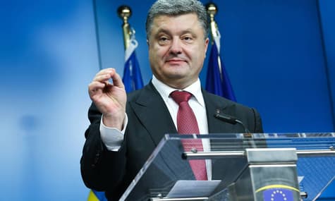 Понад 4,5 мільйони українців отримують мінімальну зарплату — Порошенко