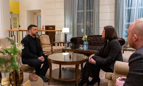 Зеленський зустрівся з Тіхановською у Вільнюсі: Перша двостороння зустріч