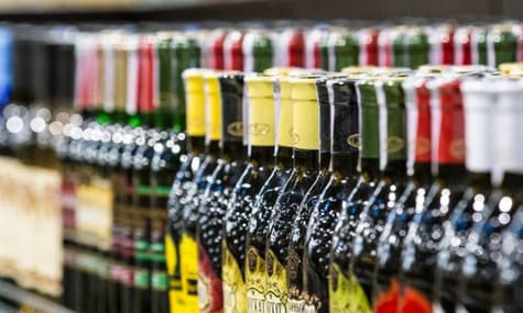 У Києві не можна продавати алкоголь уночі — рішення набуло чинності