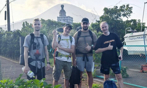 Блогери з українським громадянством, яких три місяці тому затримали в Японії за трансляцію з будинку біля Фукушіми, отримали штраф