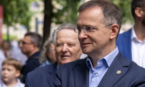 «Не влаштовуйте шоу для європейських бабусь». Мединський іронічно відповів на пропозицію повернути депортованих дітей