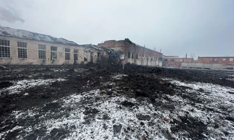 россияне ударили ракетой по частному предприятию в Славянске