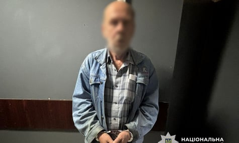 У столичному «Гідропарку» літній чоловік оголювався перед дітьми. Йому вручили підозру