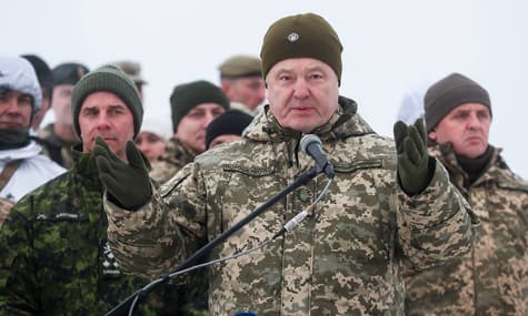 Порошенко оголосив про припинення воєнного стану (НАЖИВО)
