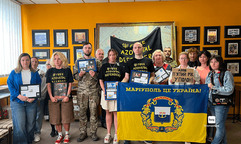 До річниці звільнення Маріуполя у 2014 році в Києві презентували філателістичну виставку «Маріуполь — це Україна!»
