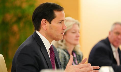 Сенатори заявили, що Рубіо назвав мирний план Трампа «списком бажань» росії. Публічно держсекретар відкинув це