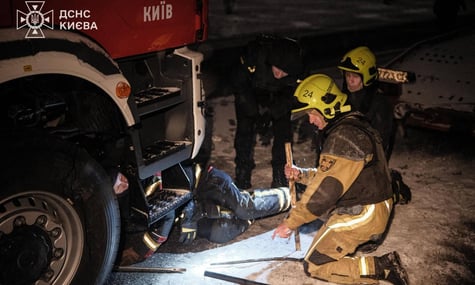 За добу сім рятувальників постраждали під час роботи — ДСНС