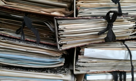 Уряд пропонує скасувати дозволи на цілительство та ще десятки «застарілих» інструментів