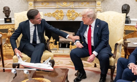 Трамп знову заговорив про Гренландію, критикуючи НАТО на тлі зустрічі з Рютте