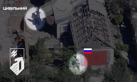Бойцы корпуса «Азов» сняли, как россияне расстреляли гражданского в Донецкой области