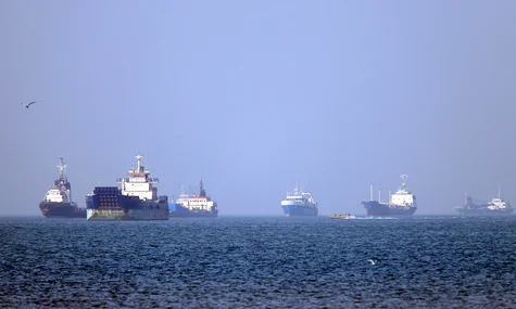 Залучили «морських котиків». США провели таємну чотиримісячну операцію з розмінування Ормузької протоки — FT