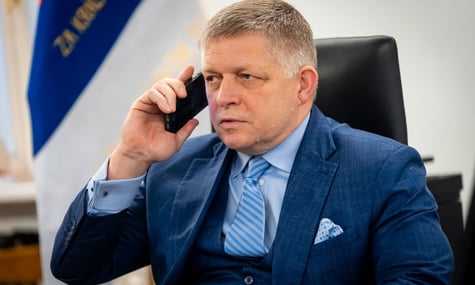Посол Франції заявив, що Словаччина стала членом «Коаліції охочих» для України. Фіцо каже: Не є і не буде