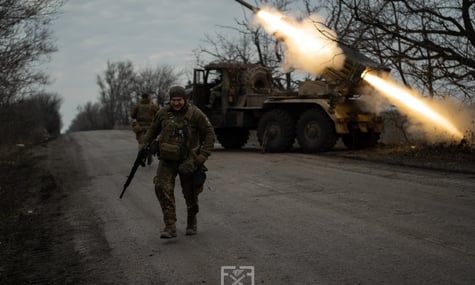 Думали, що дівчата, з якими спілкувалися солдати, — агенти ФСБ. Командири ЗСУ до останньої миті не казали бійцям деталей наступу на півдні — Kyiv Independent