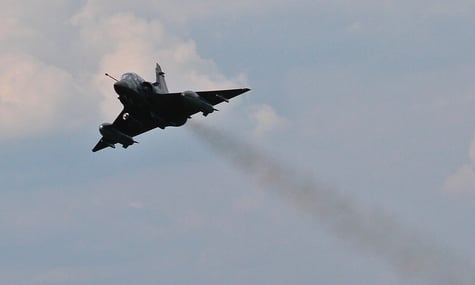 Під час виконання завдання розбився винищувач Mirage-2000. Пілот вижив — Повітряні сили