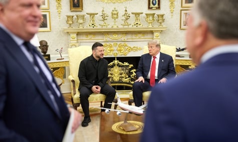 Попередив, що ескалація підштовхне Трампа до Зеленського. WP дізналося нові деталі візиту голови ЦРУ до Москви