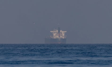 Судно неподалік Ормузької протоки